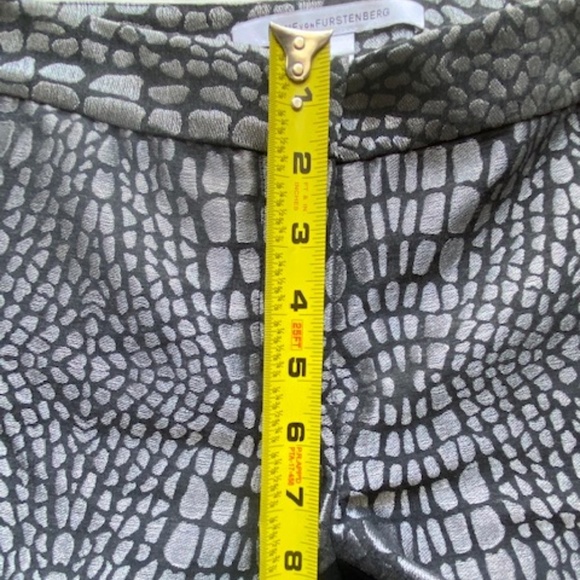 Diane von Furstenberg DVF Alexis Jacquard Alligator Pants Nightfall Size 2 - Picture 16 of 16